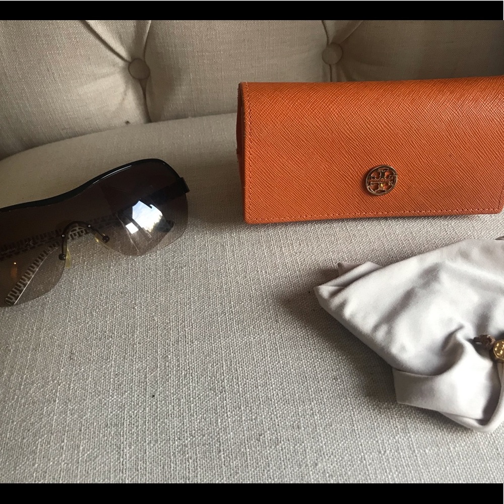 TORY BURCH SUNGLASSES